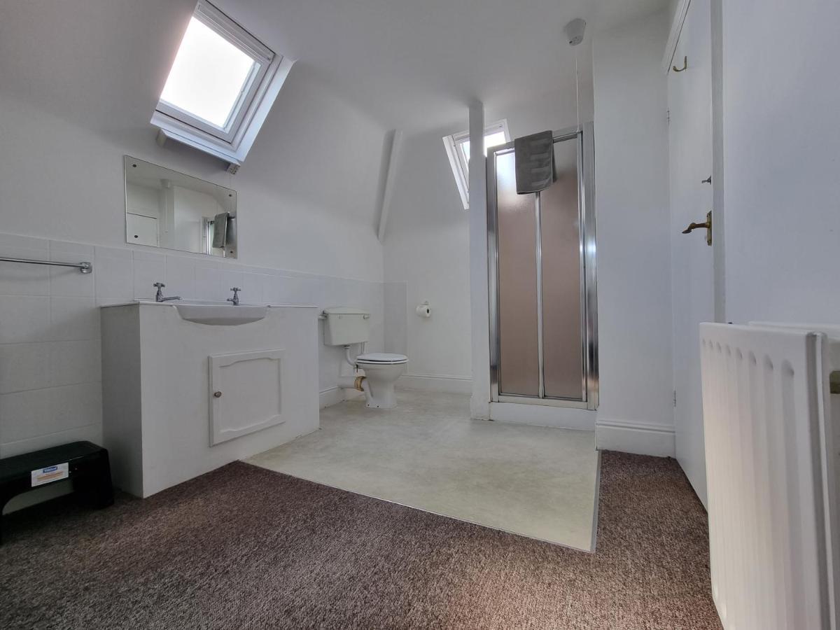 Beachcomber Holiday Apartments Свонідж Екстер'єр фото
